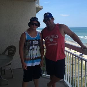 Meet your Posher, Dwayne